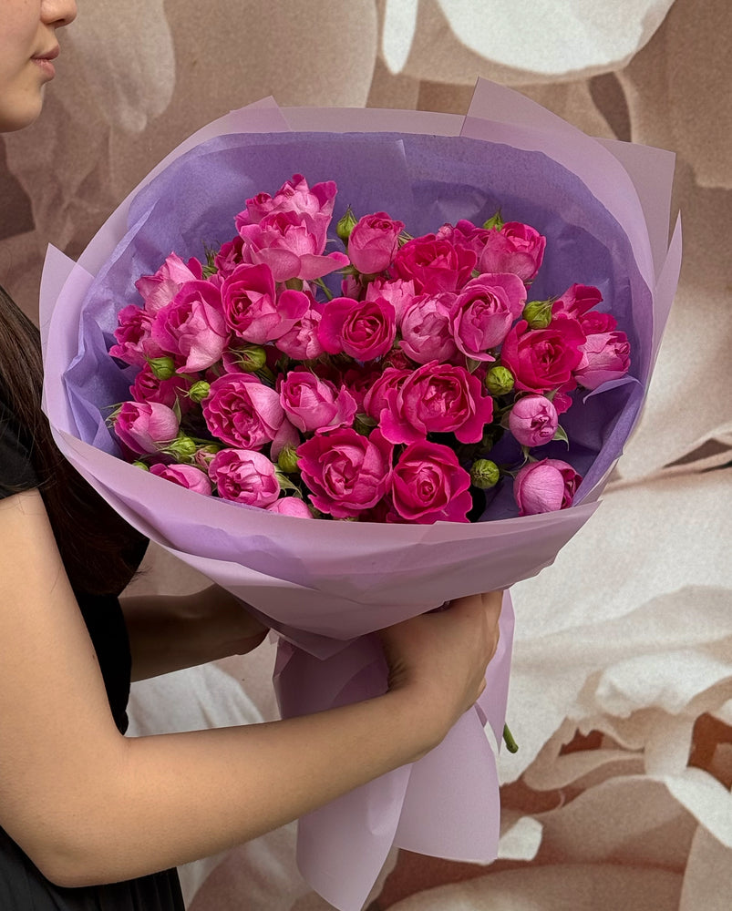 Flowers Prague delivery bouquet roses 