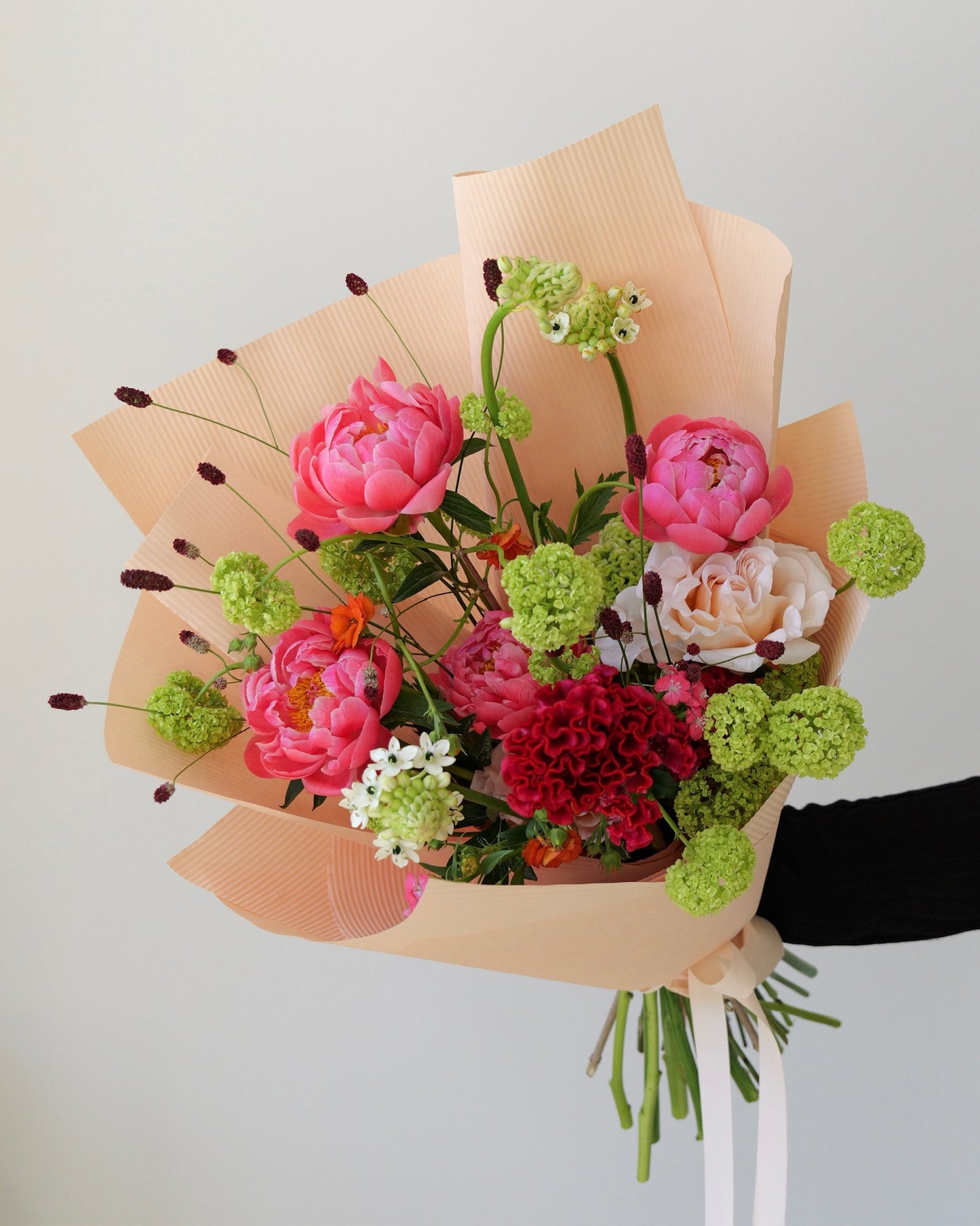 
                  
                    Medium ART bouquet
                  
                