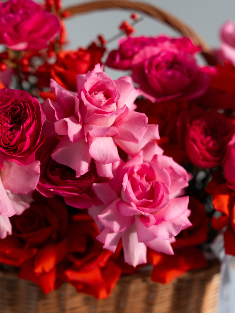 
                  
                    Корзина цветов Romantic
                  
                