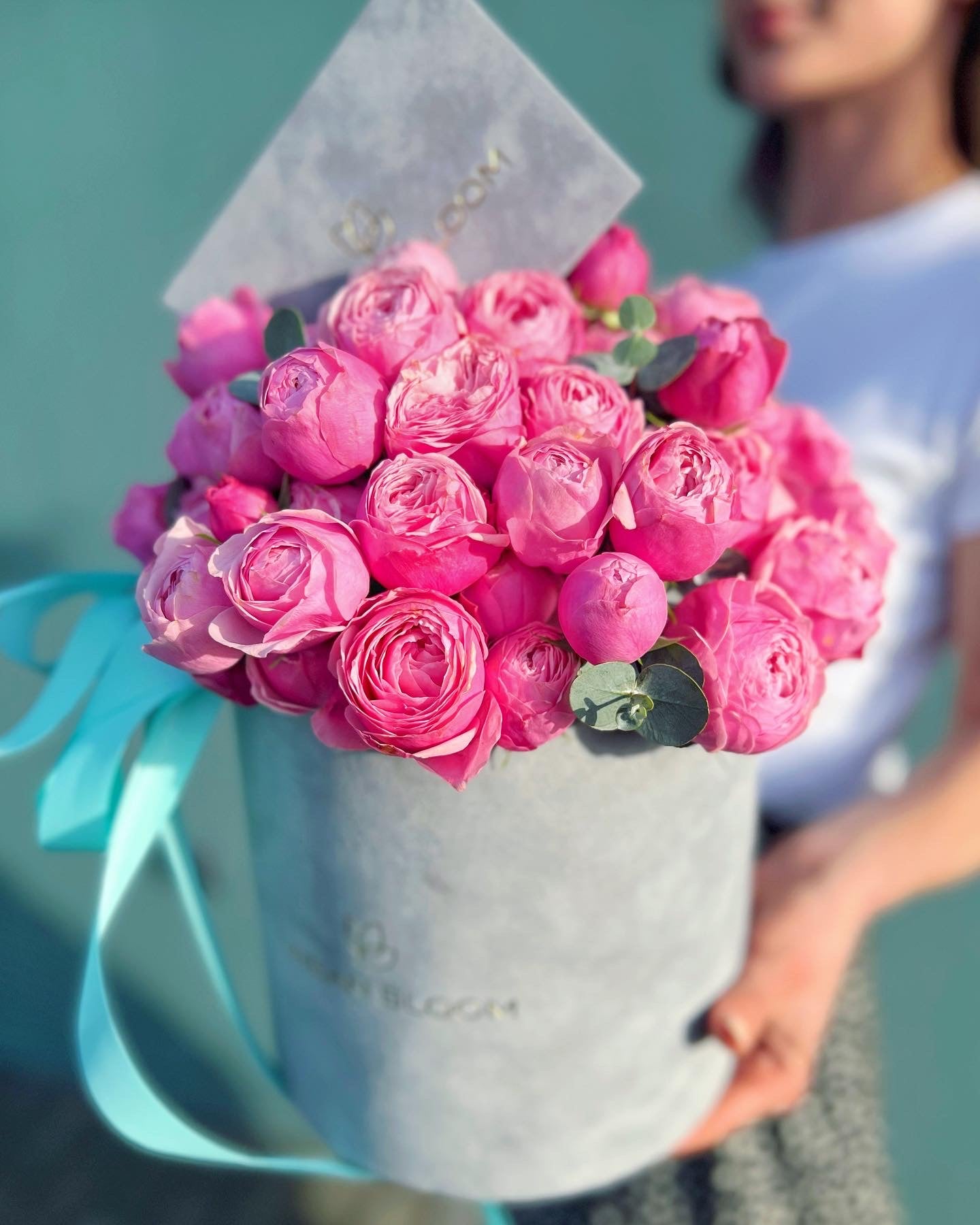 
                  
                    Pink roses in velvet box
                  
                