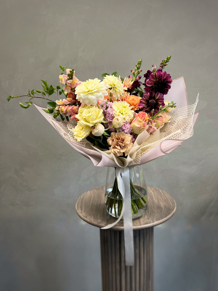 
                  
                    Medium ART bouquet
                  
                