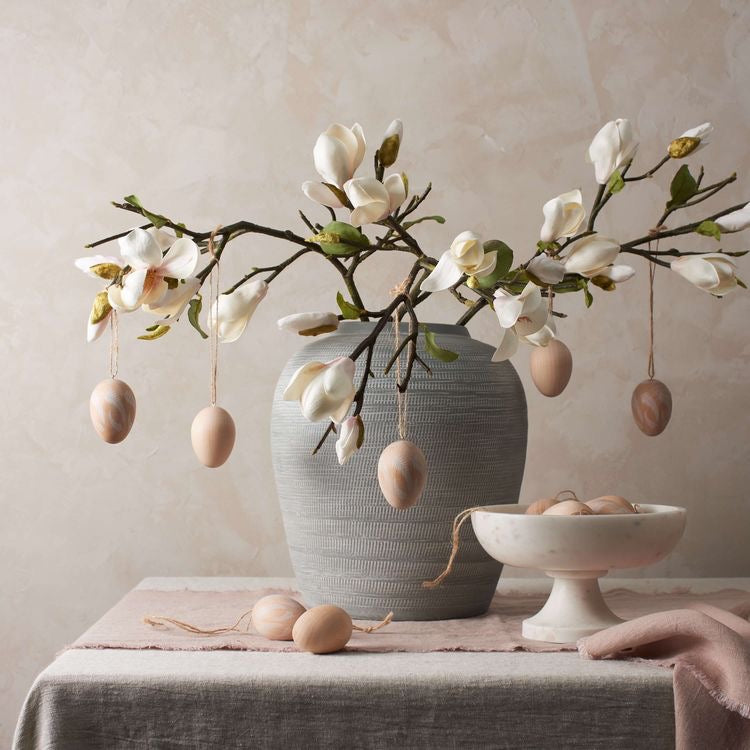 
                  
                    Magnolia branches
                  
                